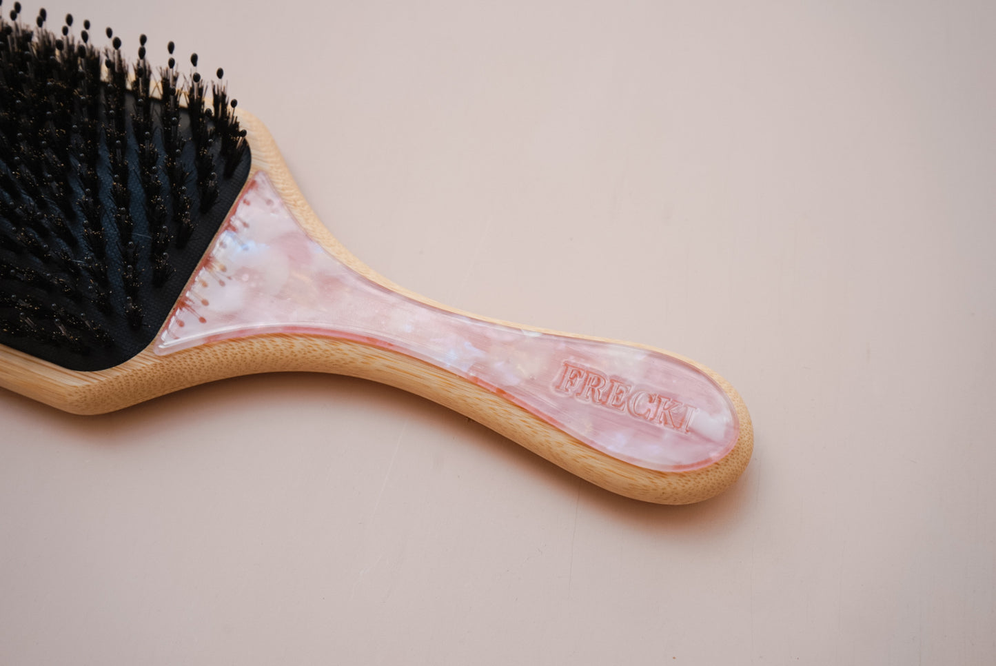 smoothing detangling brush