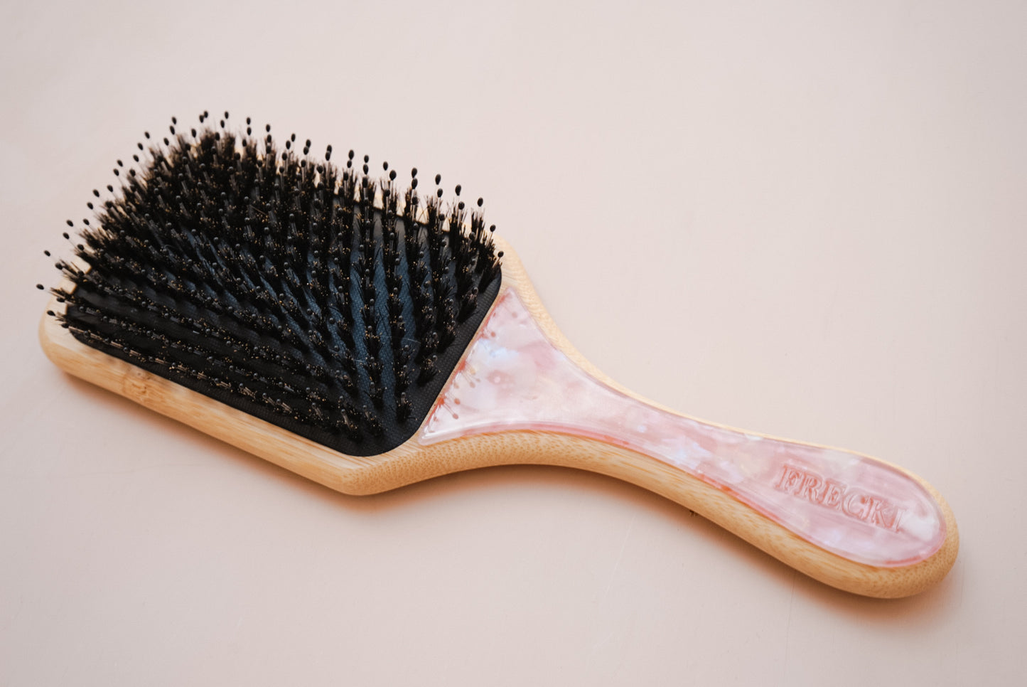 smoothing detangling brush