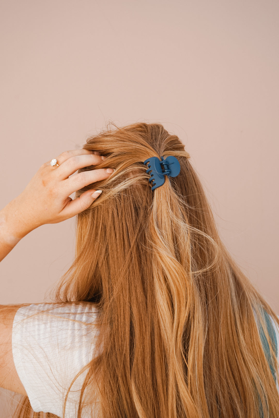 navy blue mini spiral claw