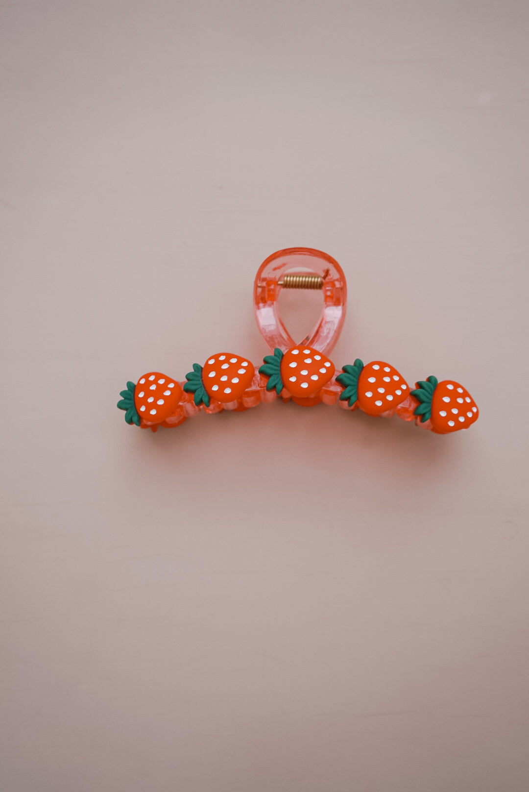 strawberry fields claw clip