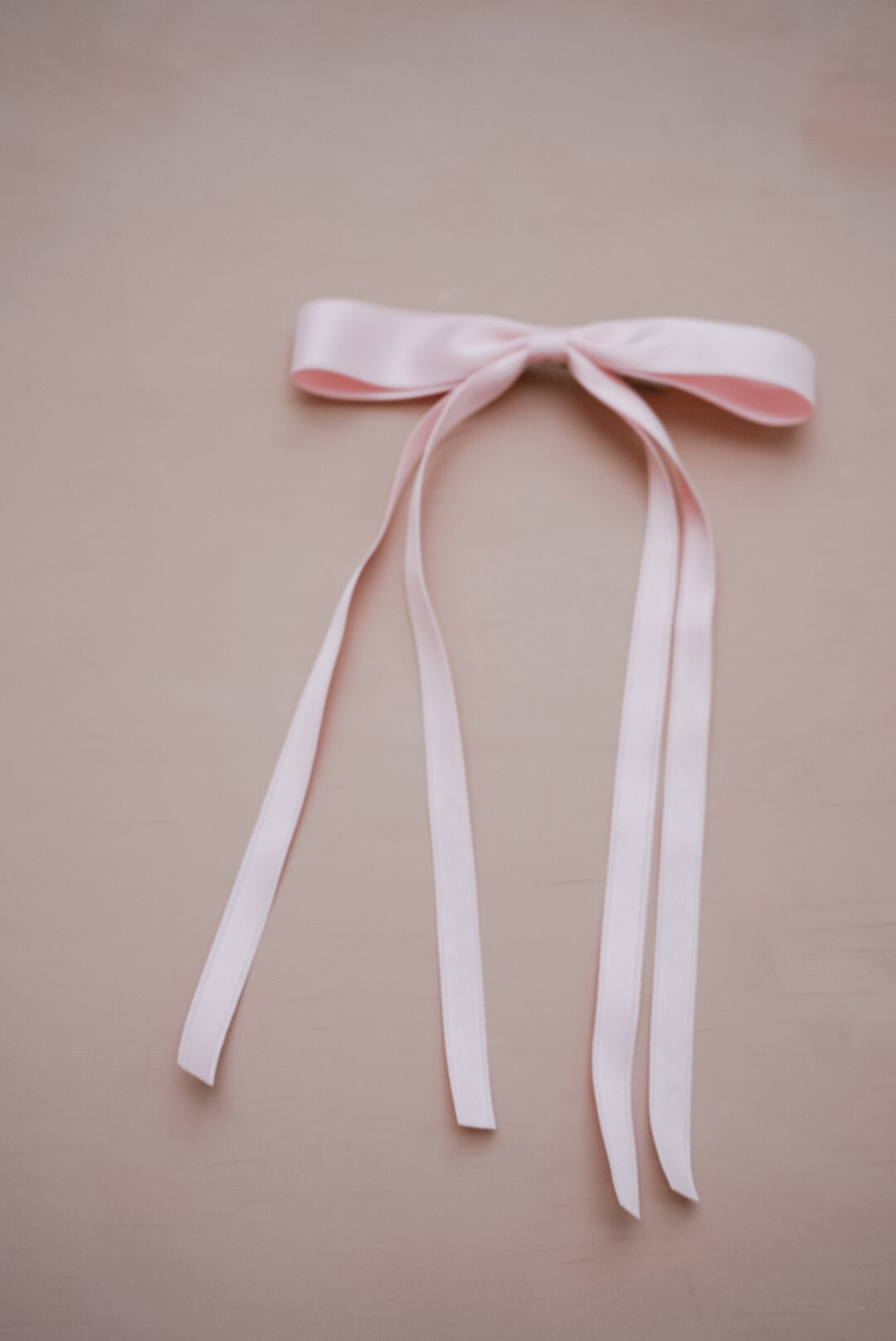 xoxo pink silk bow