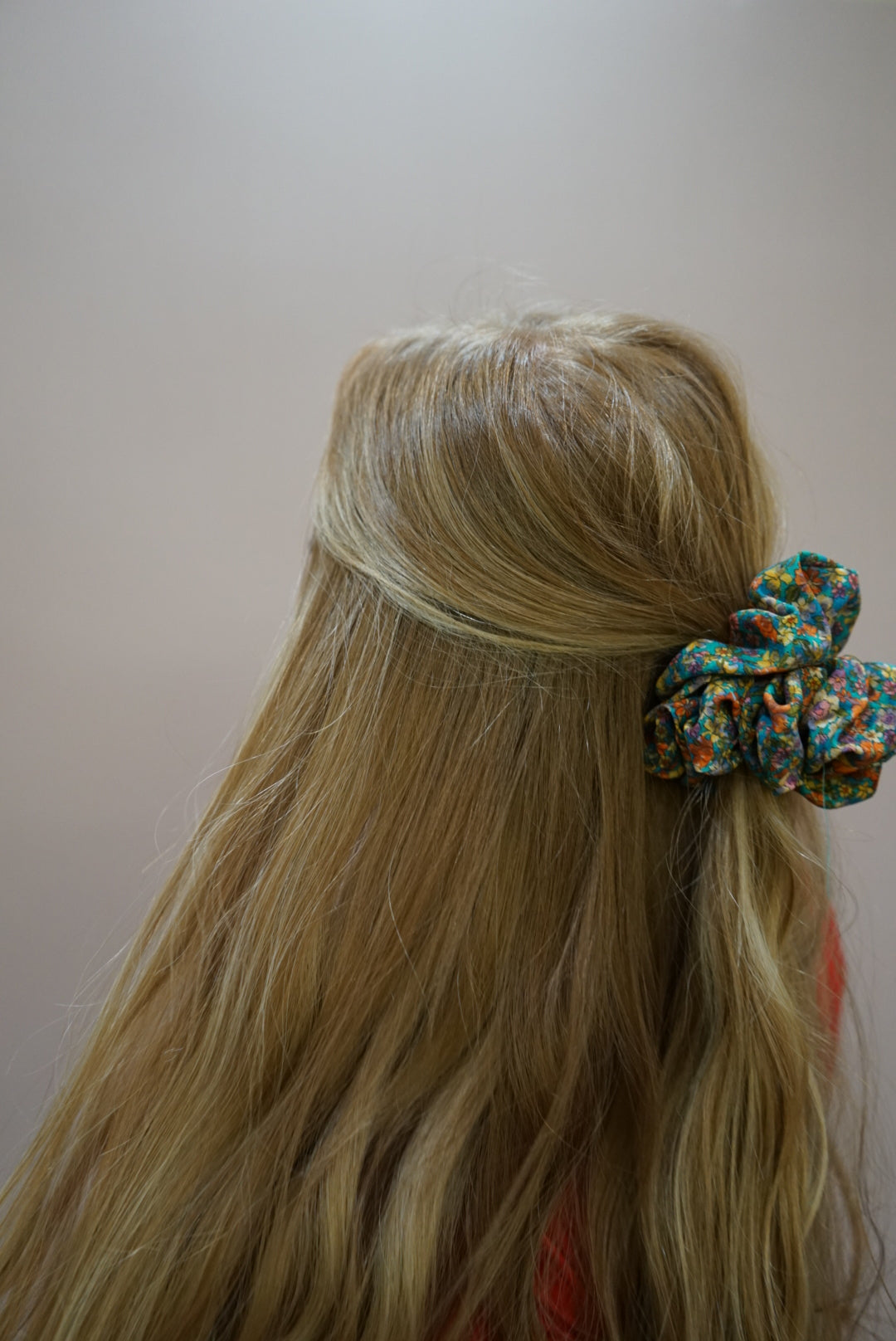 the first date floral oversized scrunchie