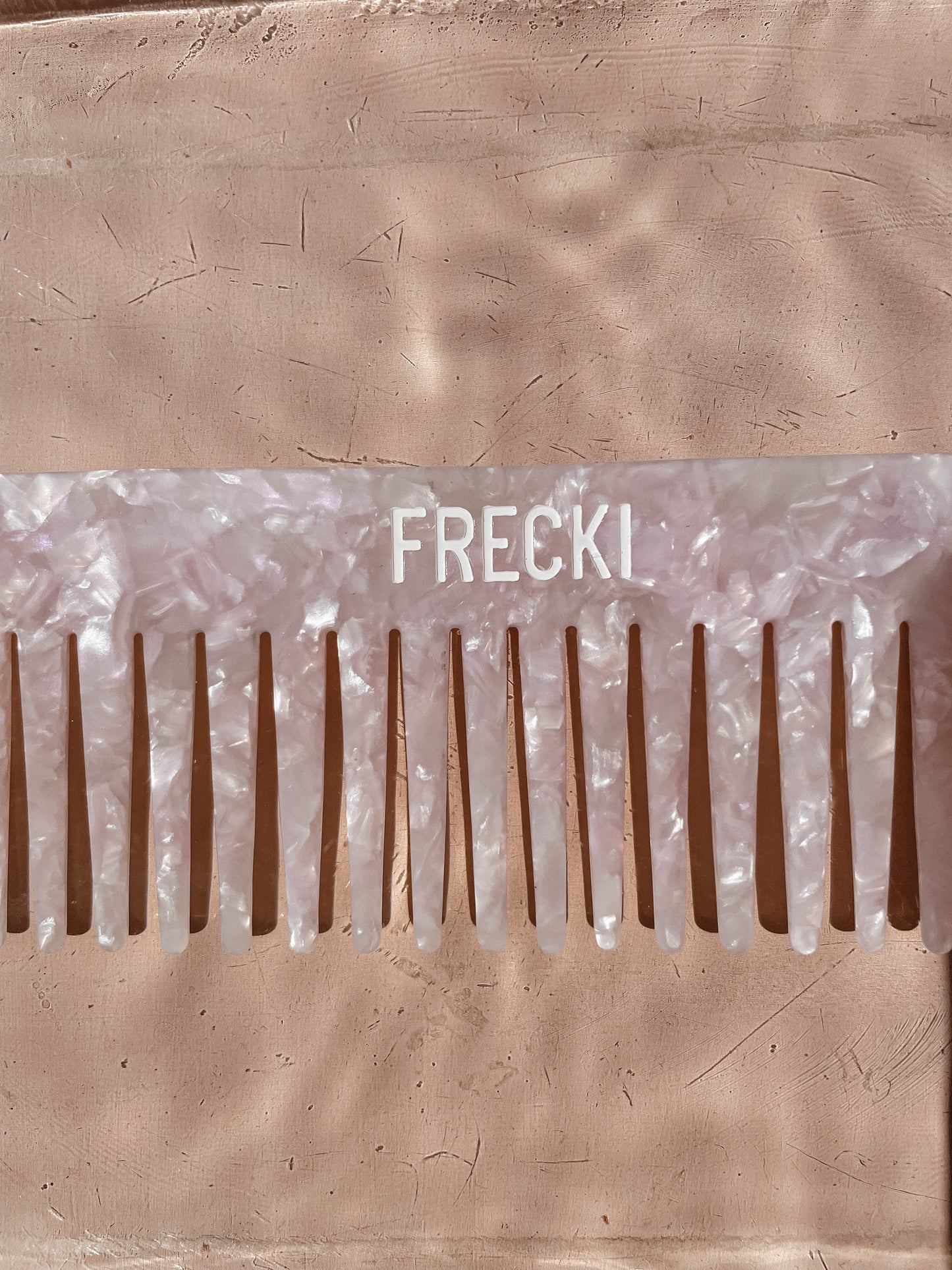 frecki detangling comb