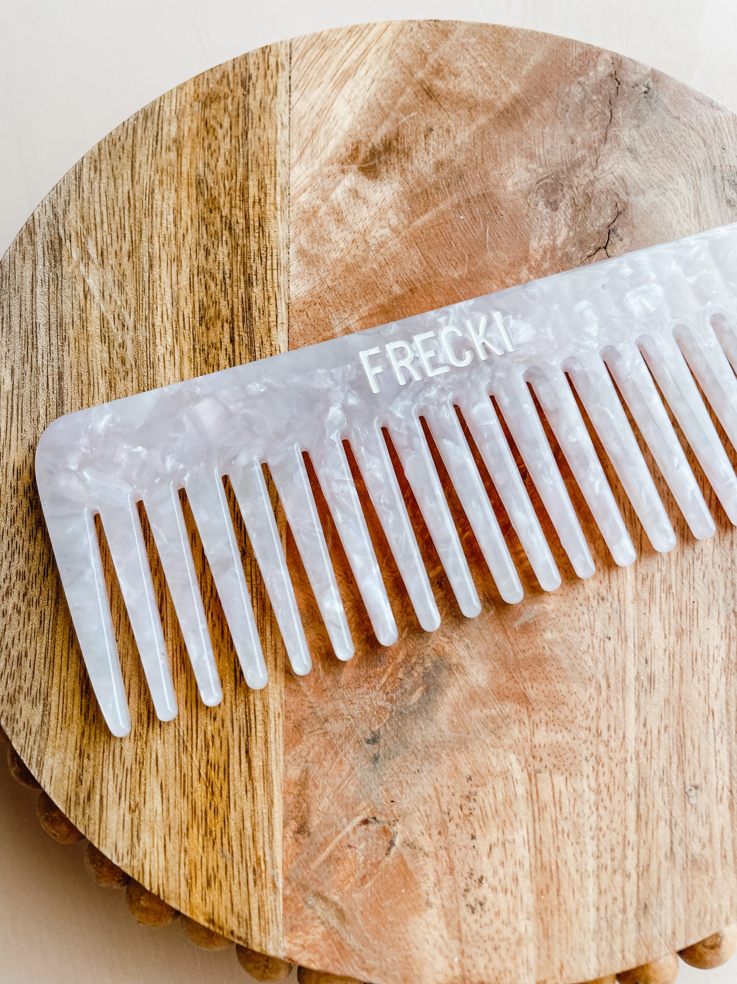 frecki detangling comb