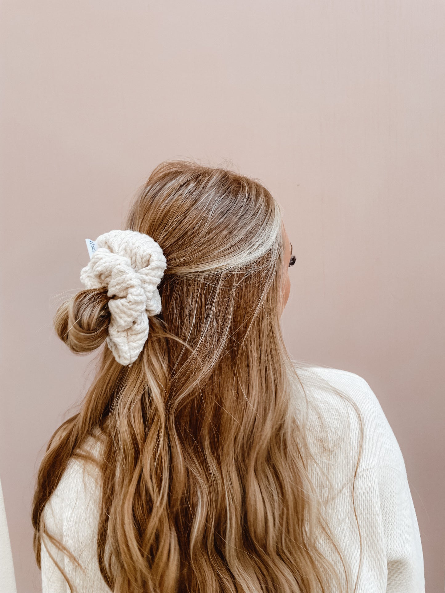 sweater season oversized scrunchie