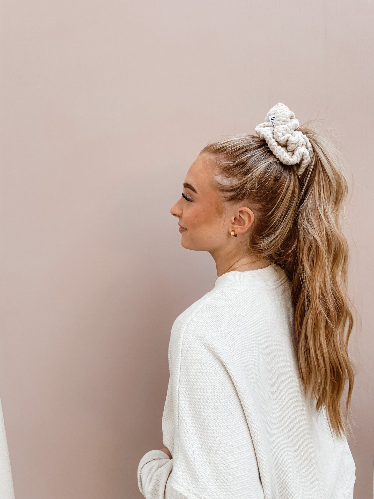 sweater season oversized scrunchie