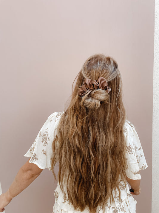 the chocolate oversized silk charmeuse scrunchie