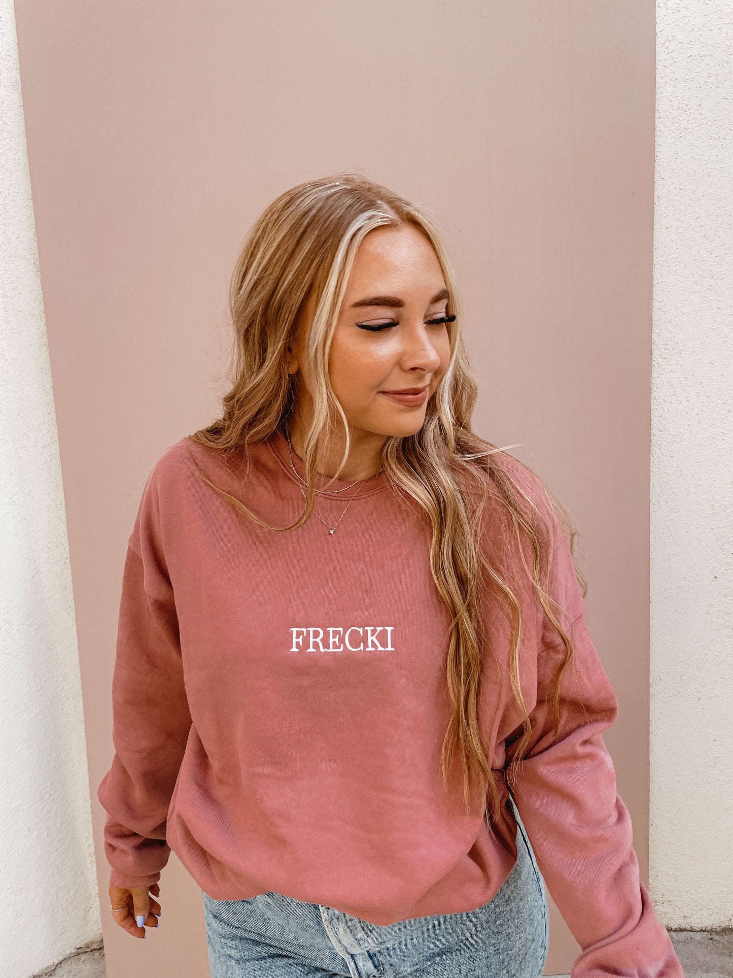 the frecki crewneck (2 color options)