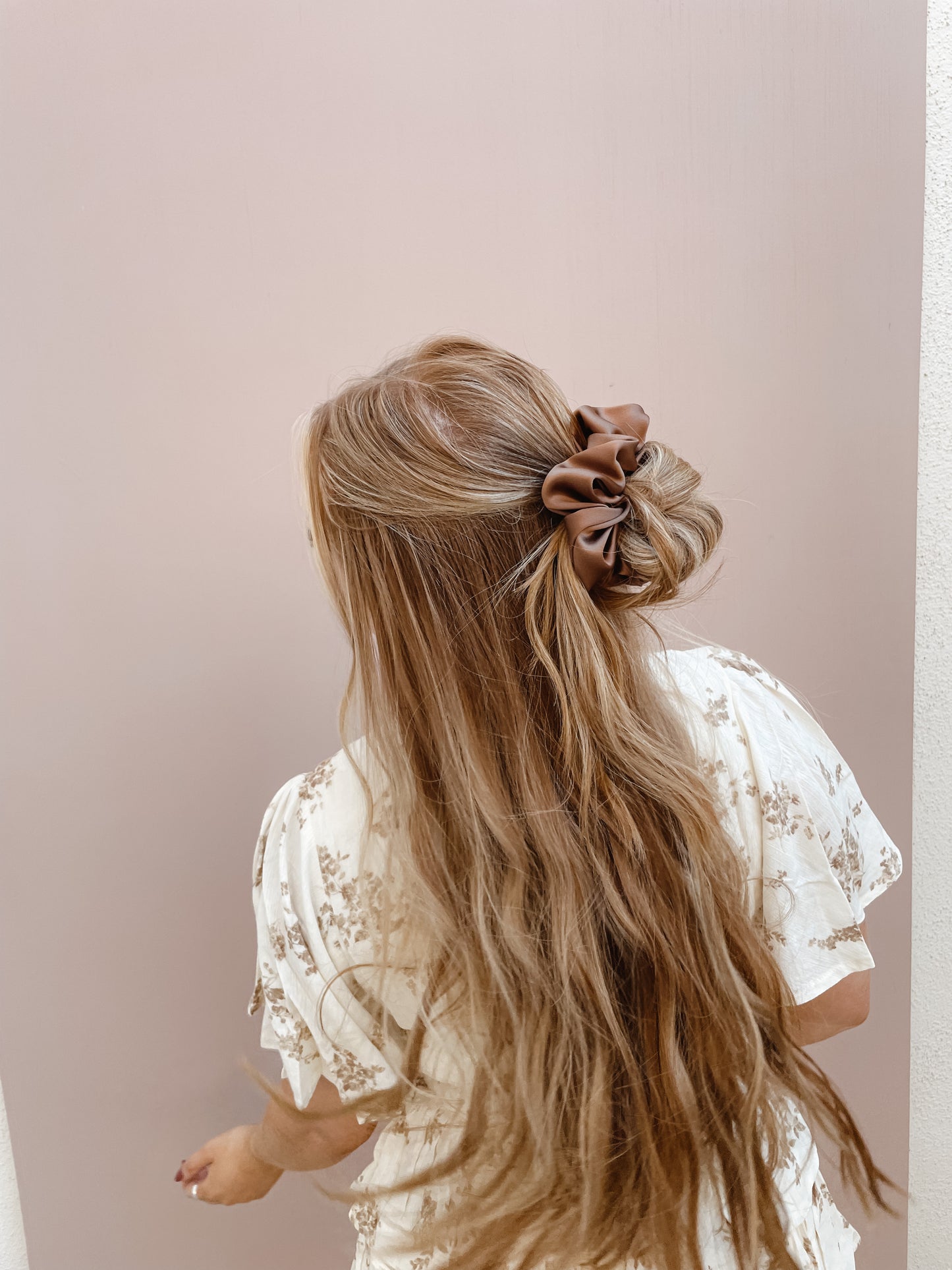 the chocolate oversized silk charmeuse scrunchie