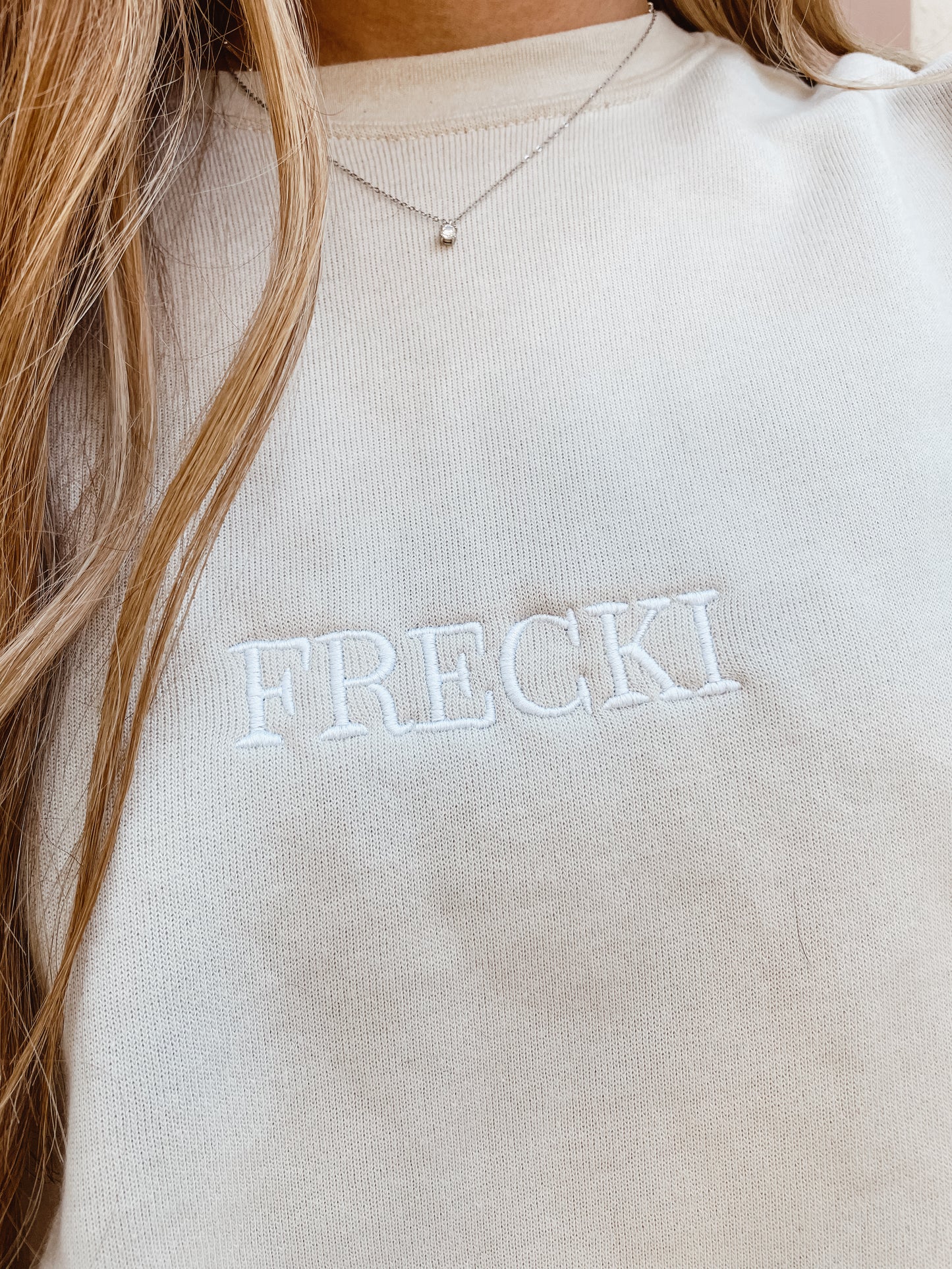 the frecki crewneck (2 color options)