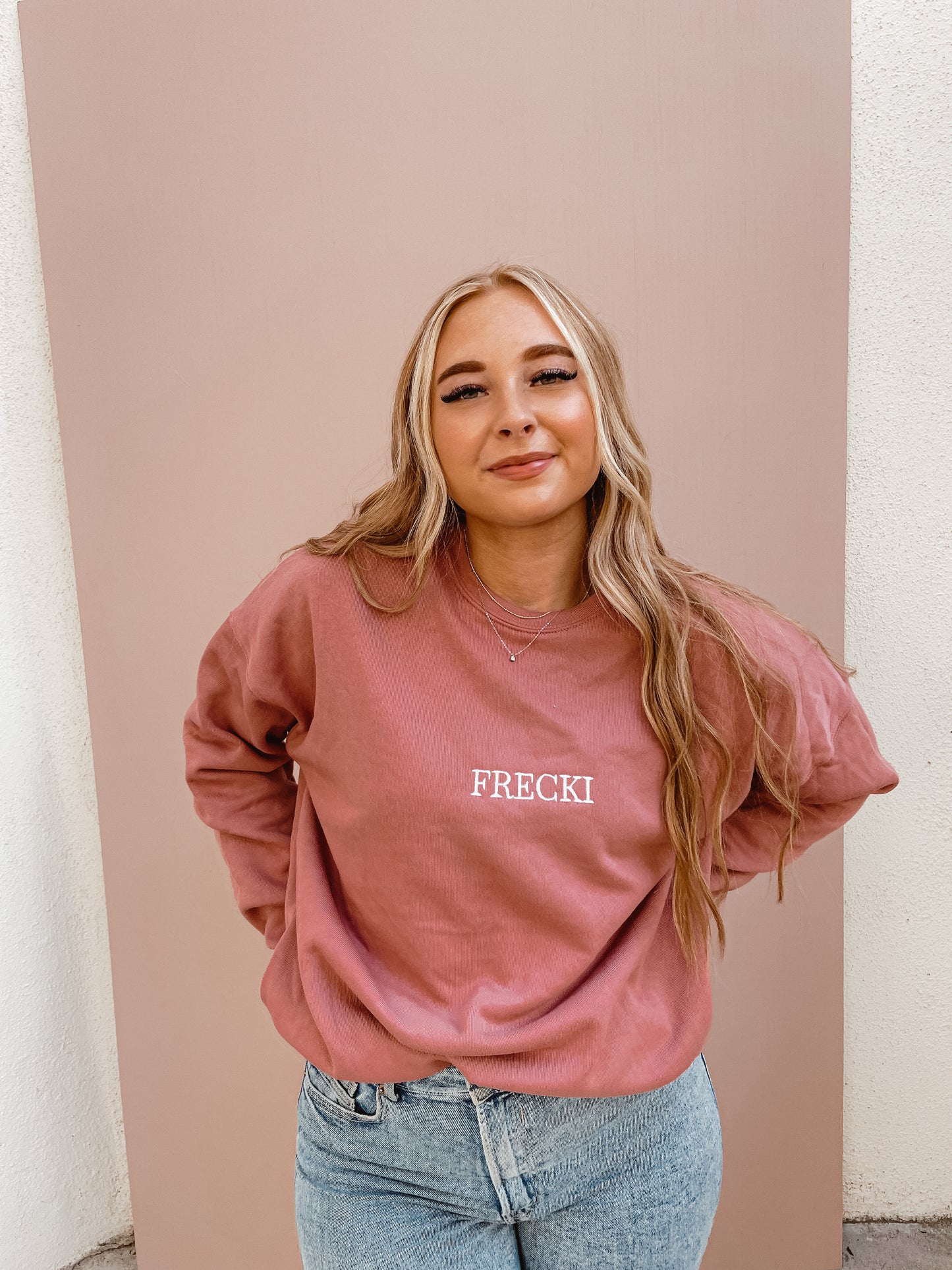 the frecki crewneck (2 color options)